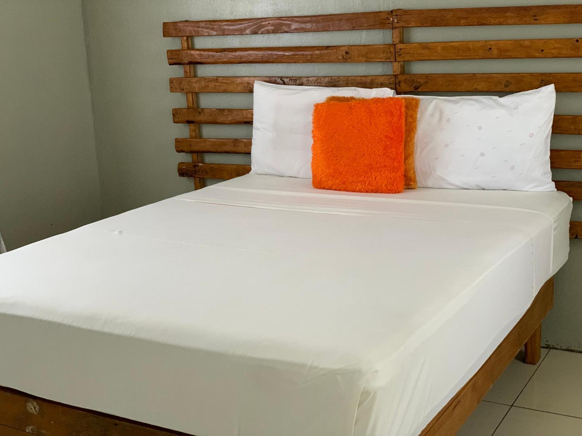 Jungle Breeze Home Stay Kasane Eksteriør bilde