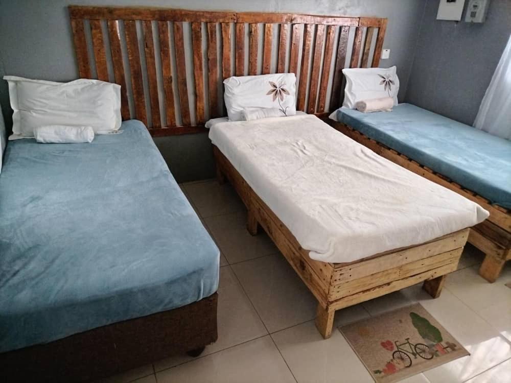 Jungle Breeze Home Stay Kasane Eksteriør bilde